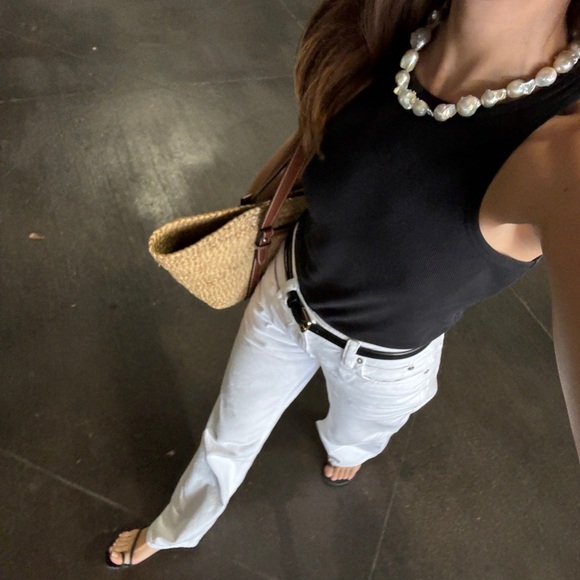 Hi! I'm Leilani 💕 Welcome to my closet! - Picture 3 of 5